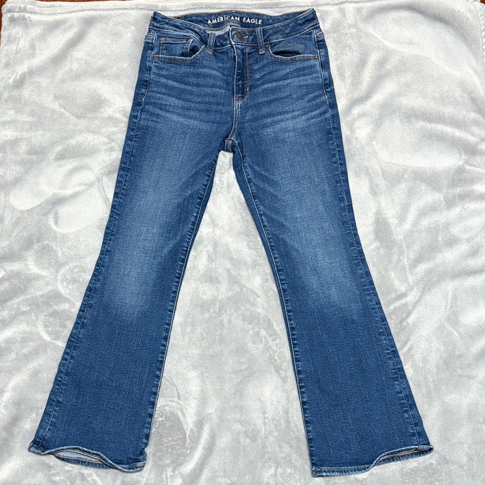 American Eagle Outfitters Women's kick boot Blue Jeans. X-SHORT.